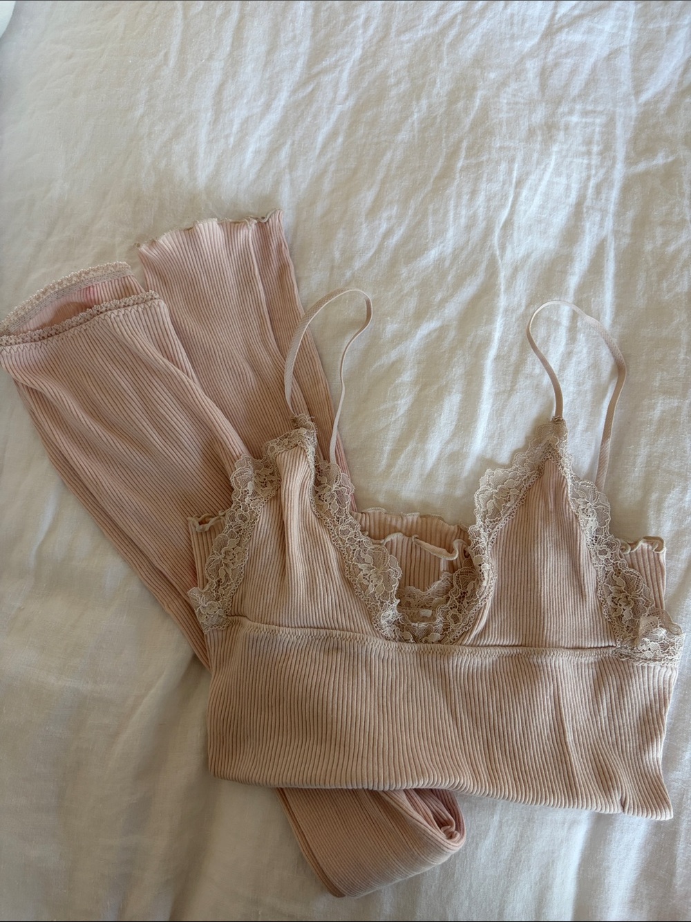 Zara Ribbed Lace-Trim Bralette & Pants Set - Light Pink
